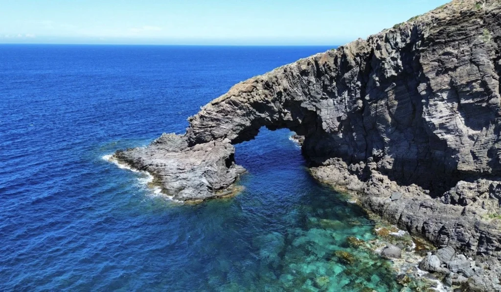 pantelleria arco dell'elefante
