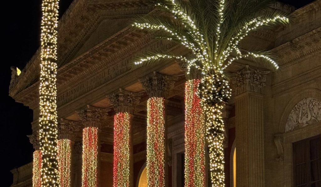 luci teatro massimo a natale
