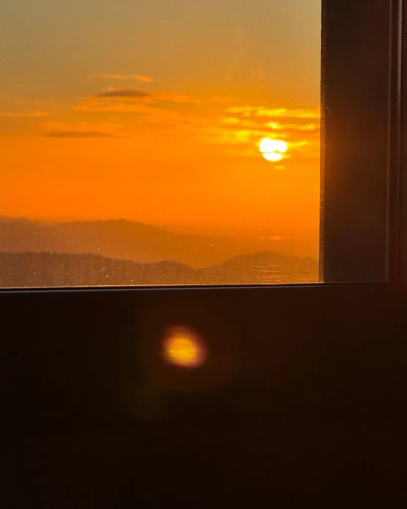 agira al tramonto