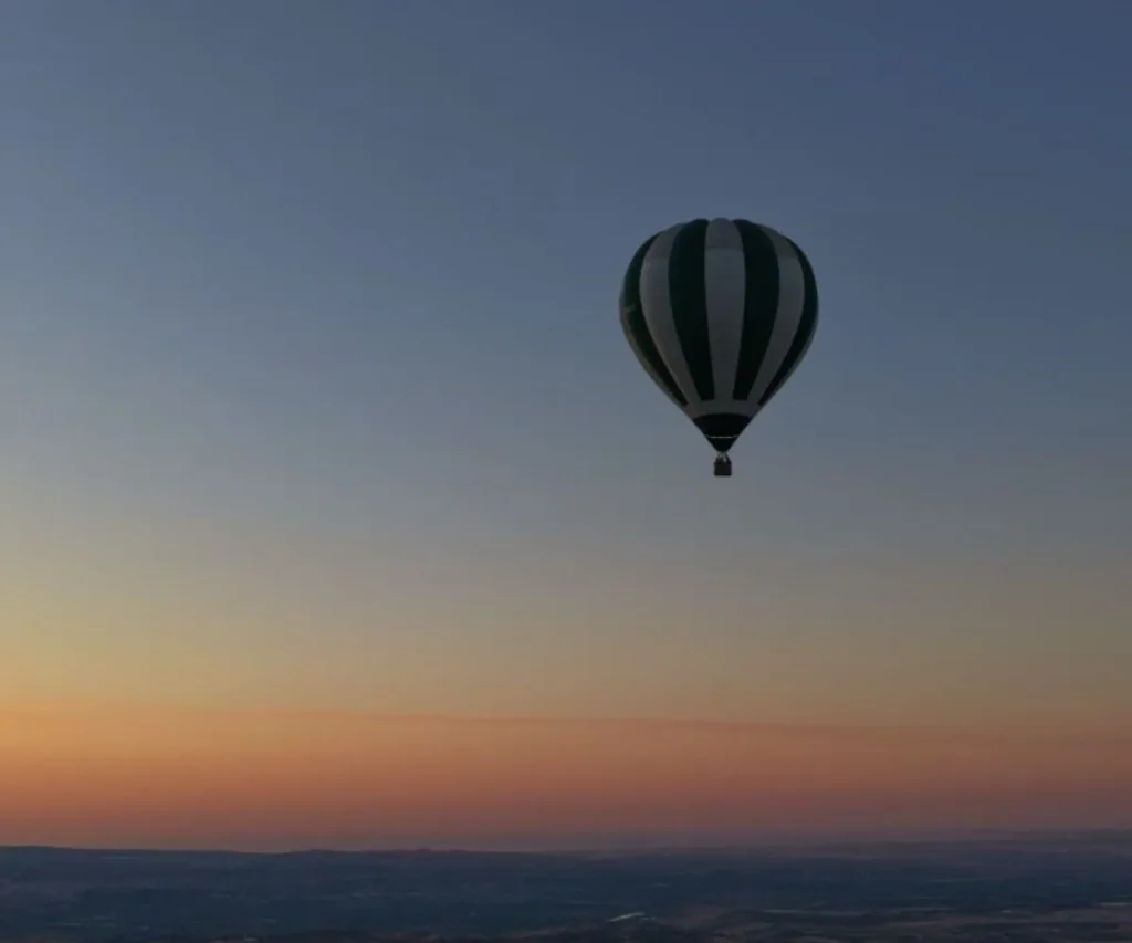 giro in mongolfiera copertina