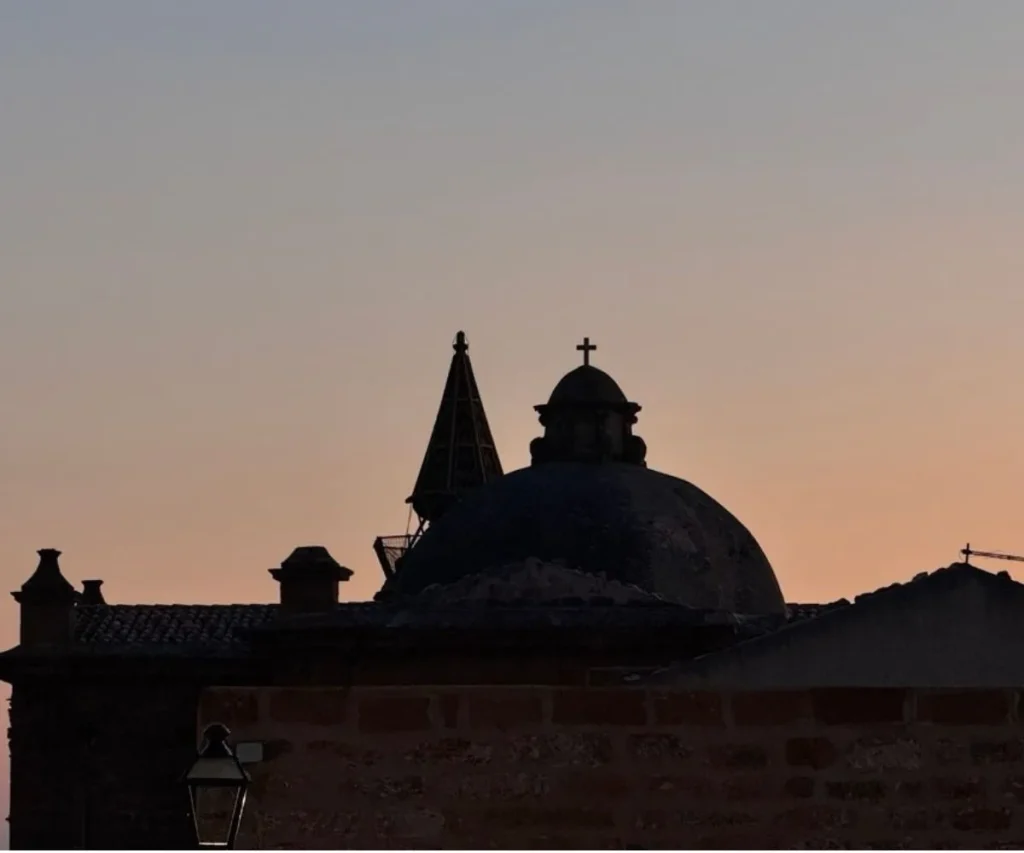 sambuca di sicilia al tramonto