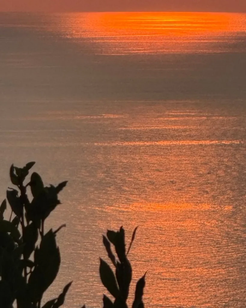 tramonto sul mare